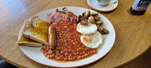 Photo of Poppins East Grinstead - 1-2 Queens Walk, East Grinstead RH19 4DW